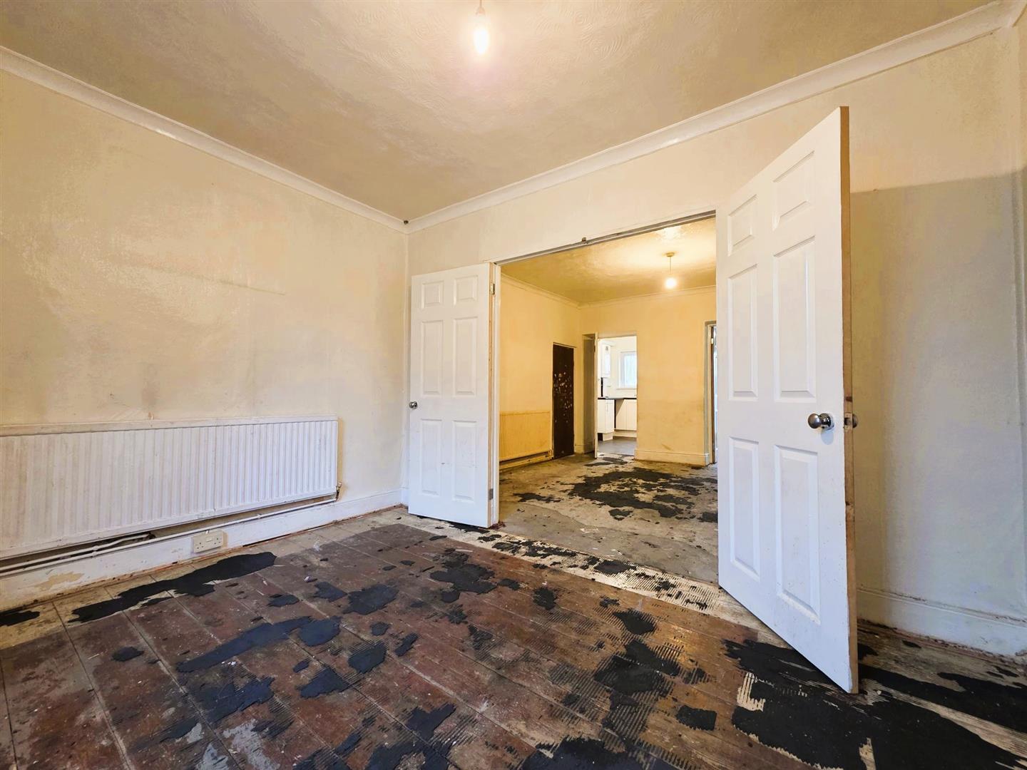 Afon Road, Llangennech, Llanelli, SA14 8TS